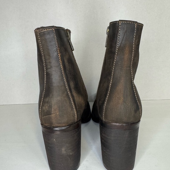 Alcala’s  distressed brown leather boots size 8 1/2. - Picture 12 of 14